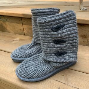 BearPaw Cardi Boots Size 6